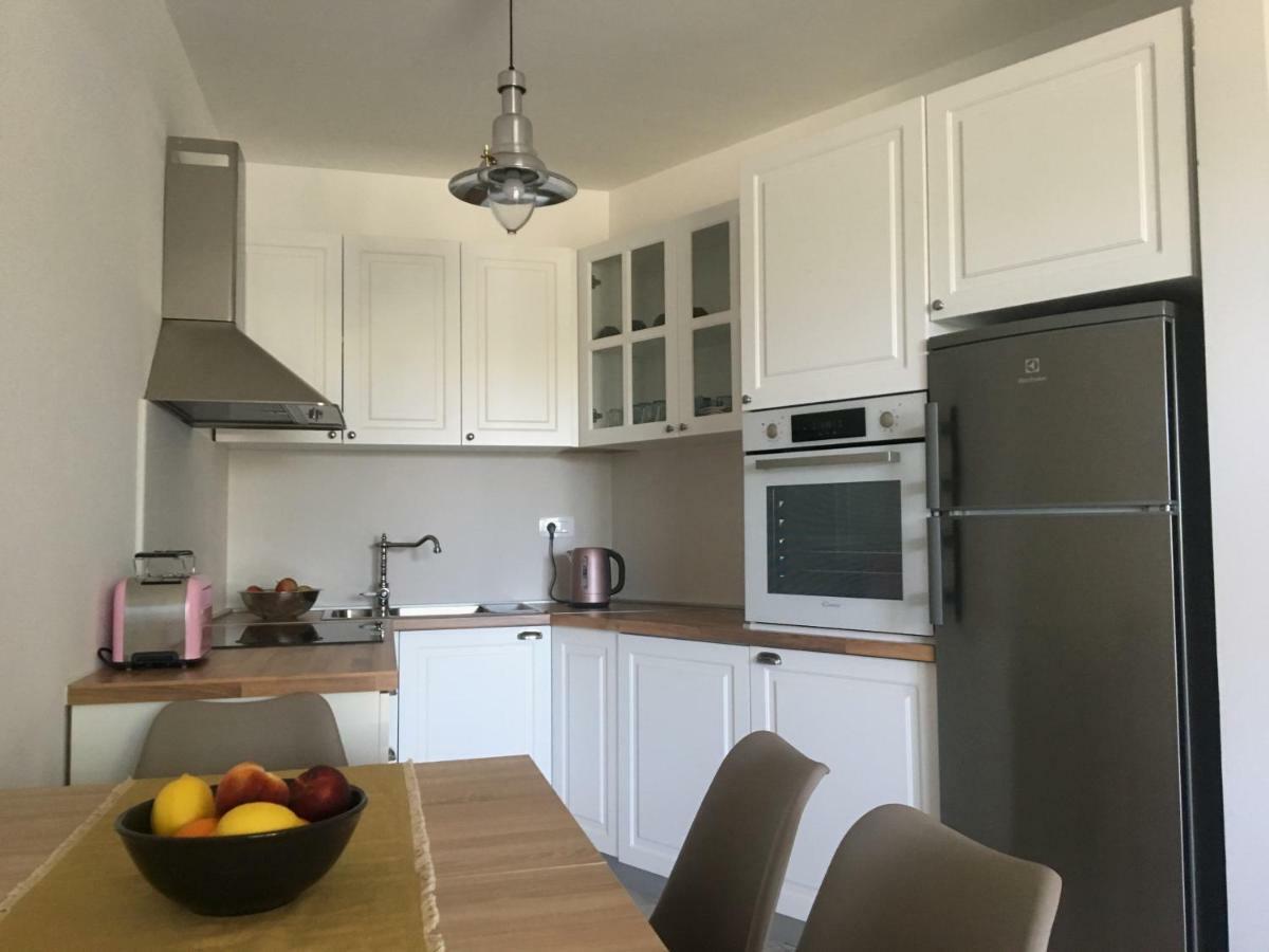 Holly Apartman Umag Exteriör bild