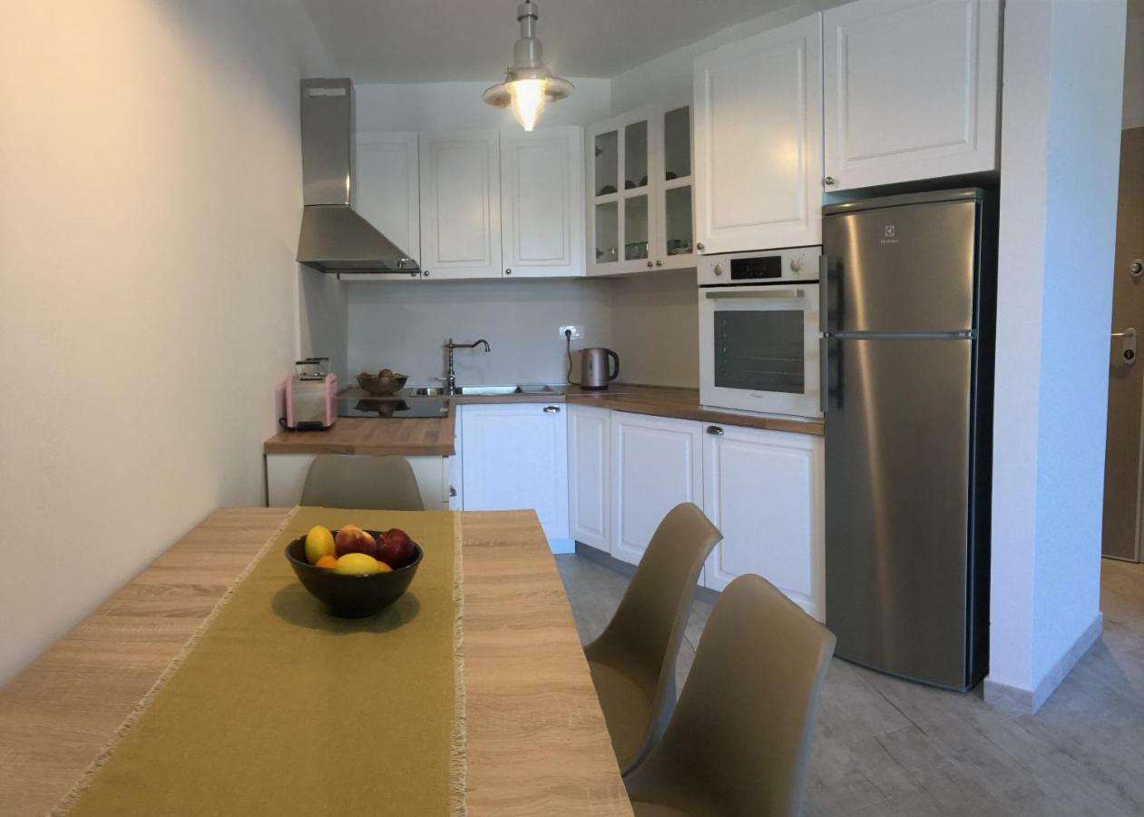 Holly Apartman Umag Exteriör bild